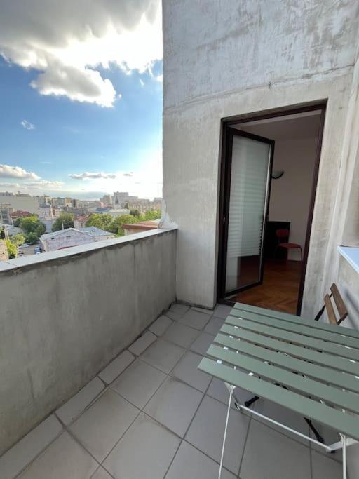 בוקרשט Downtown Unirii Square Private Economy Rooms With Shared Amenities מראה חיצוני תמונה